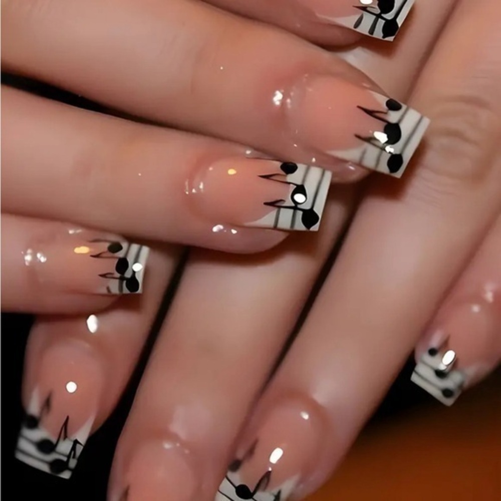 Music Note Fake Press On Nails NWT